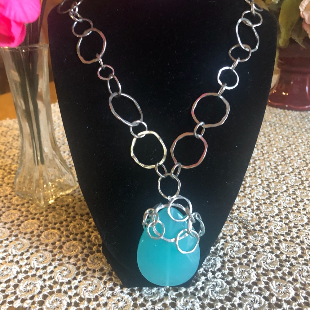 Host Pic🎉Fabulous lia sophia necklace 🌷NWT